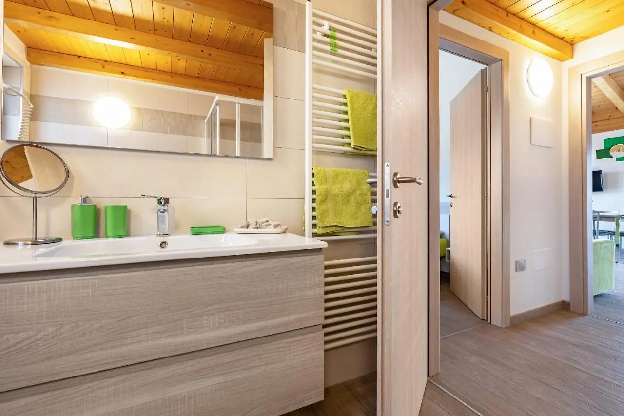 ファームステイ Agriturismo Bocca Nevese Pino トレモージネ