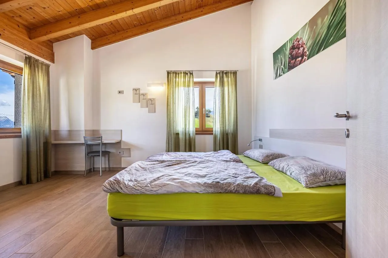 Agriturismo Bocca Nevese Pino トレモージネ 0*,  イタリア