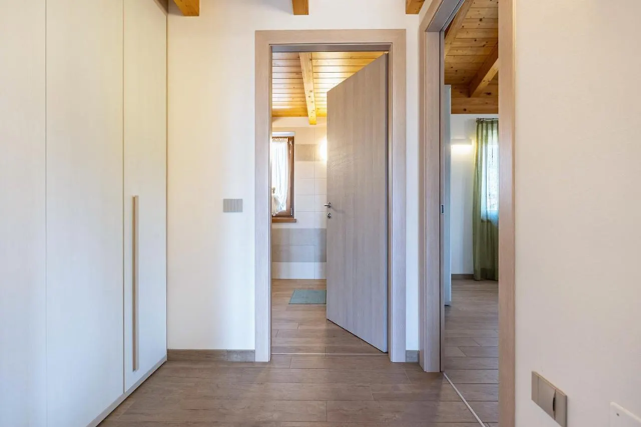 Agriturismo Bocca Nevese Pino トレモージネ ファームステイ